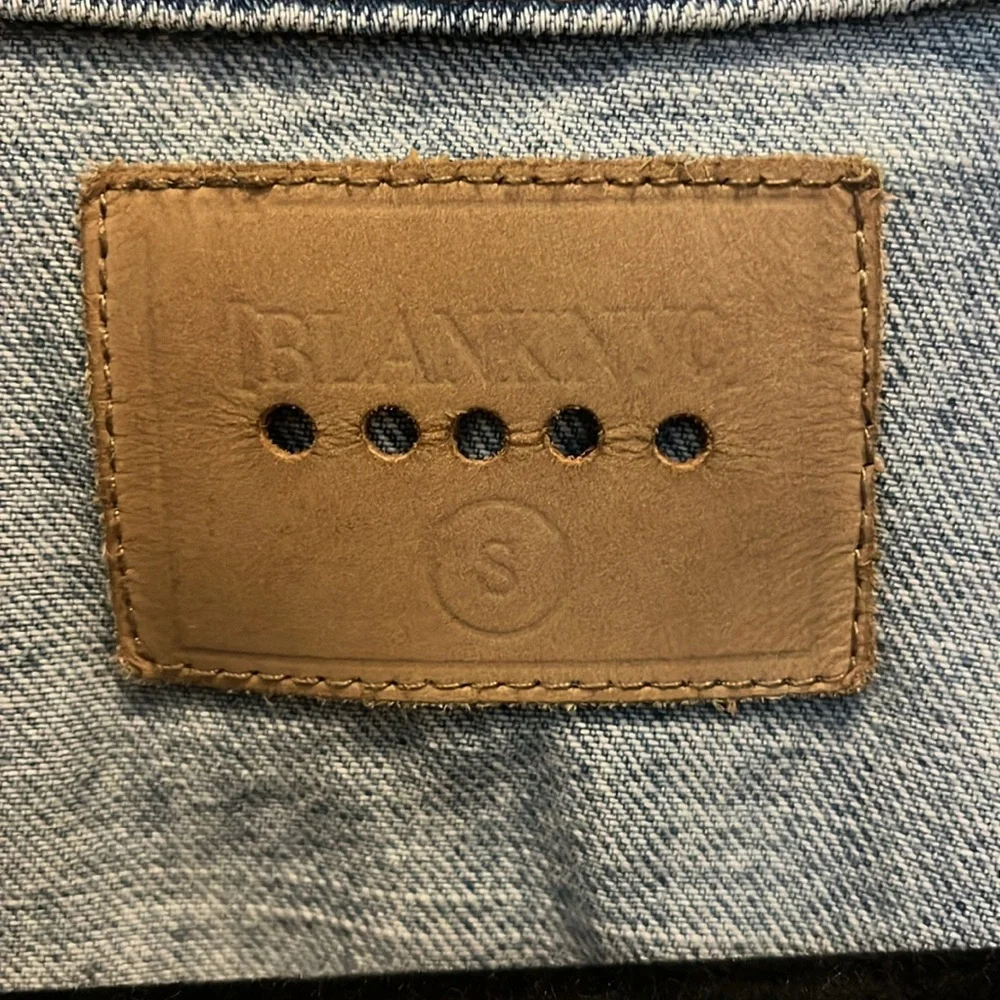 Blank NYC Distressed Denim Jacket Size Small - Picture 5 of 5